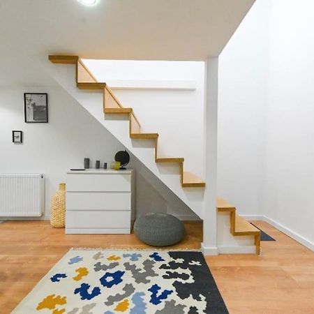 2 Bedroom Flat In Damjanich Str., Hirsch Budapest Eksteriør billede