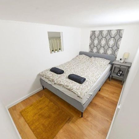2 Bedroom Flat In Damjanich Str., Hirsch Budapest Eksteriør billede