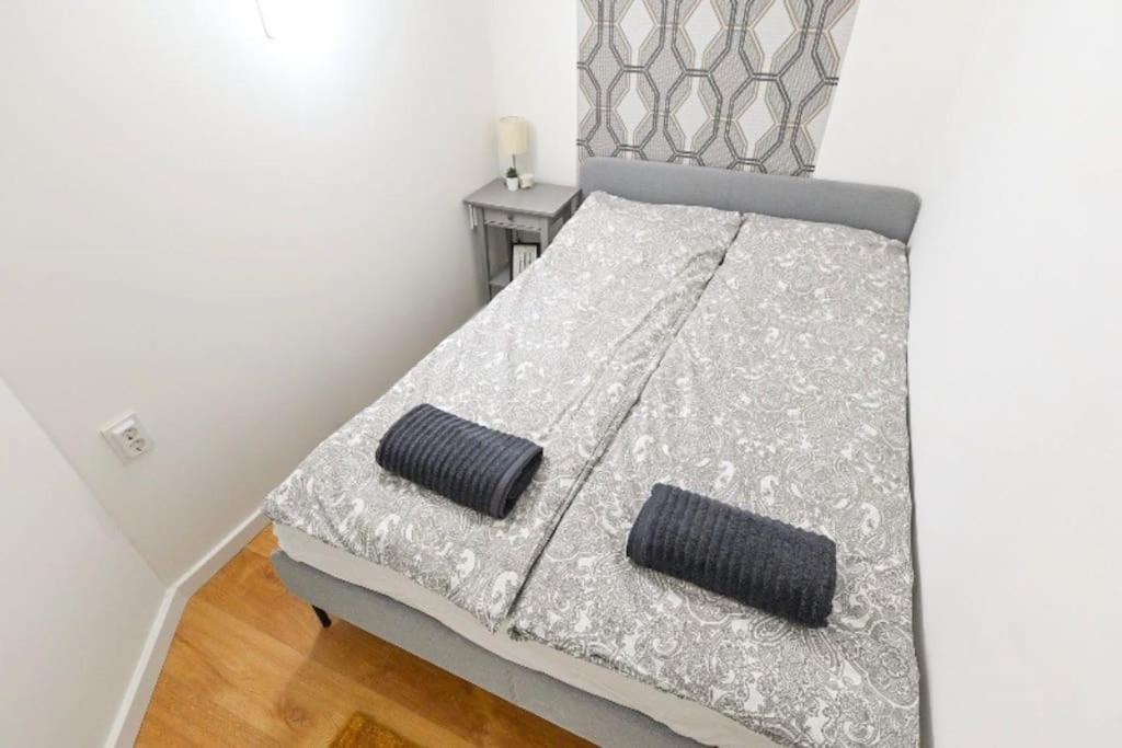 2 Bedroom Flat In Damjanich Str., Hirsch Budapest Eksteriør billede